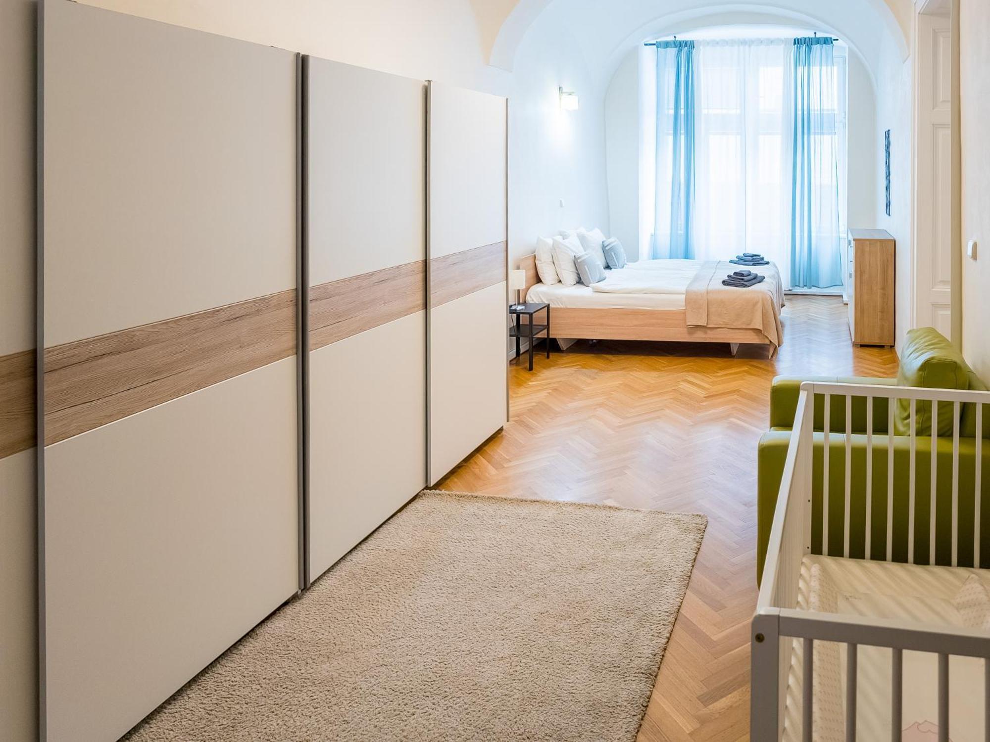 Luxury Vincents Apartments 科希策 外观 照片